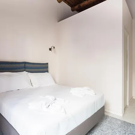 I Tre Santi By Dimorra Apartment *