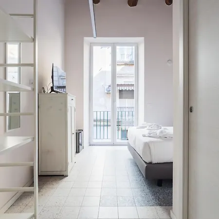 Apartment I Tre Santi By Dimorra Neapel